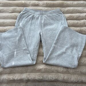 Brandy Melville Wide Leg Sweatpants
